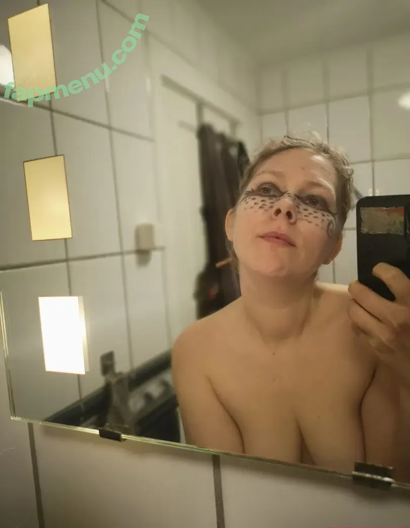 Mankhelekwen nude photo #0164 (Mankhelekwen)