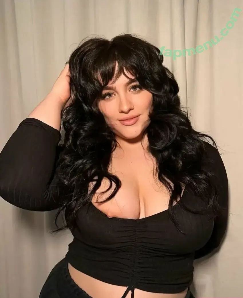 Maple Divine nude photo #0030 (Maple_Divine / mapledivine)