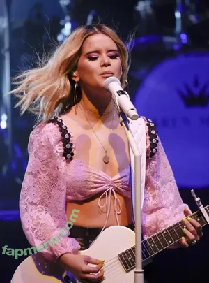 Maren Morris / marenmorris nude photo #0088