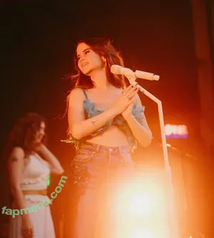 Maren Morris / marenmorris nude photo #0094