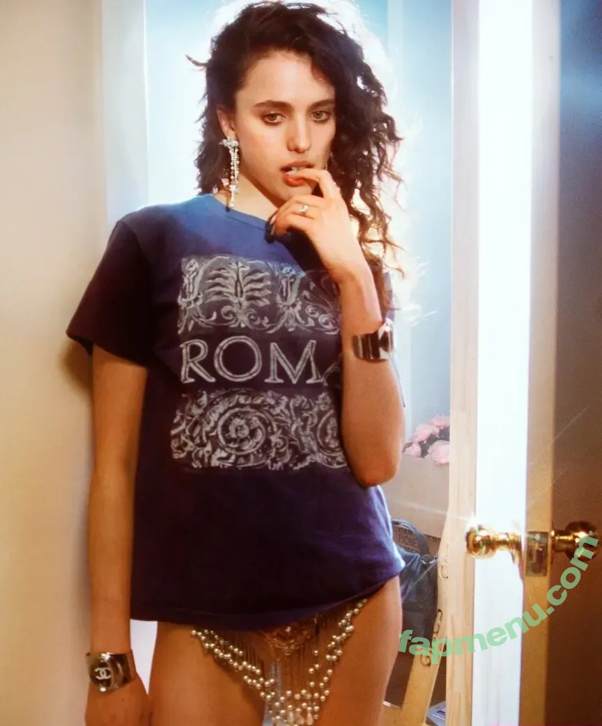 Margaret Qualley nude photo #0199 (margaretqualley)