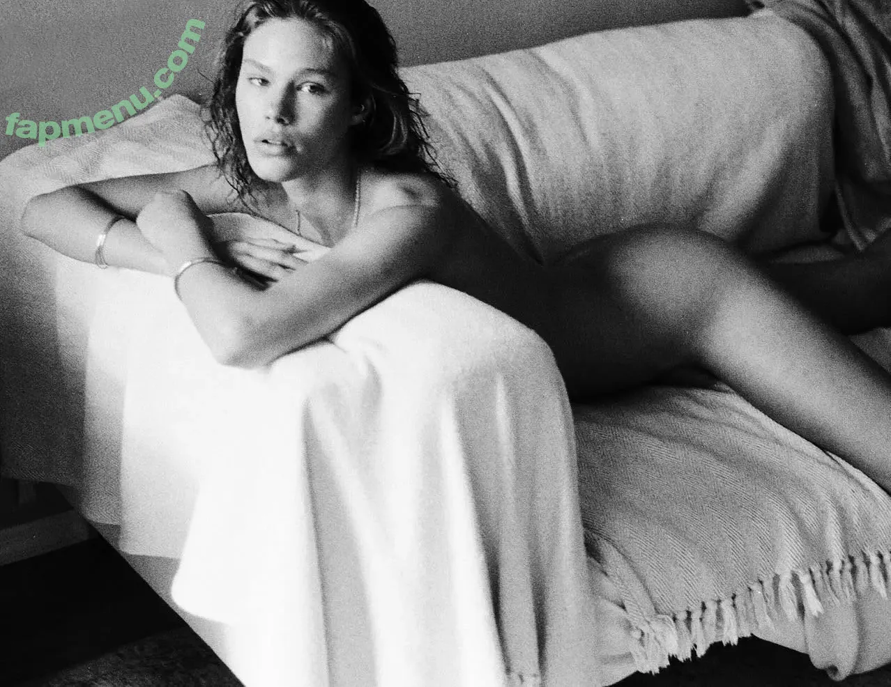 Margo Millien nude photo #0004 (margomillien)