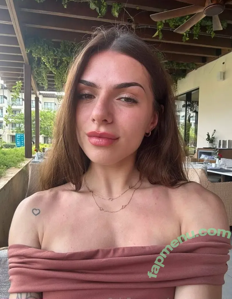 margo_secrett nude photo #0061 (margo.secrett)