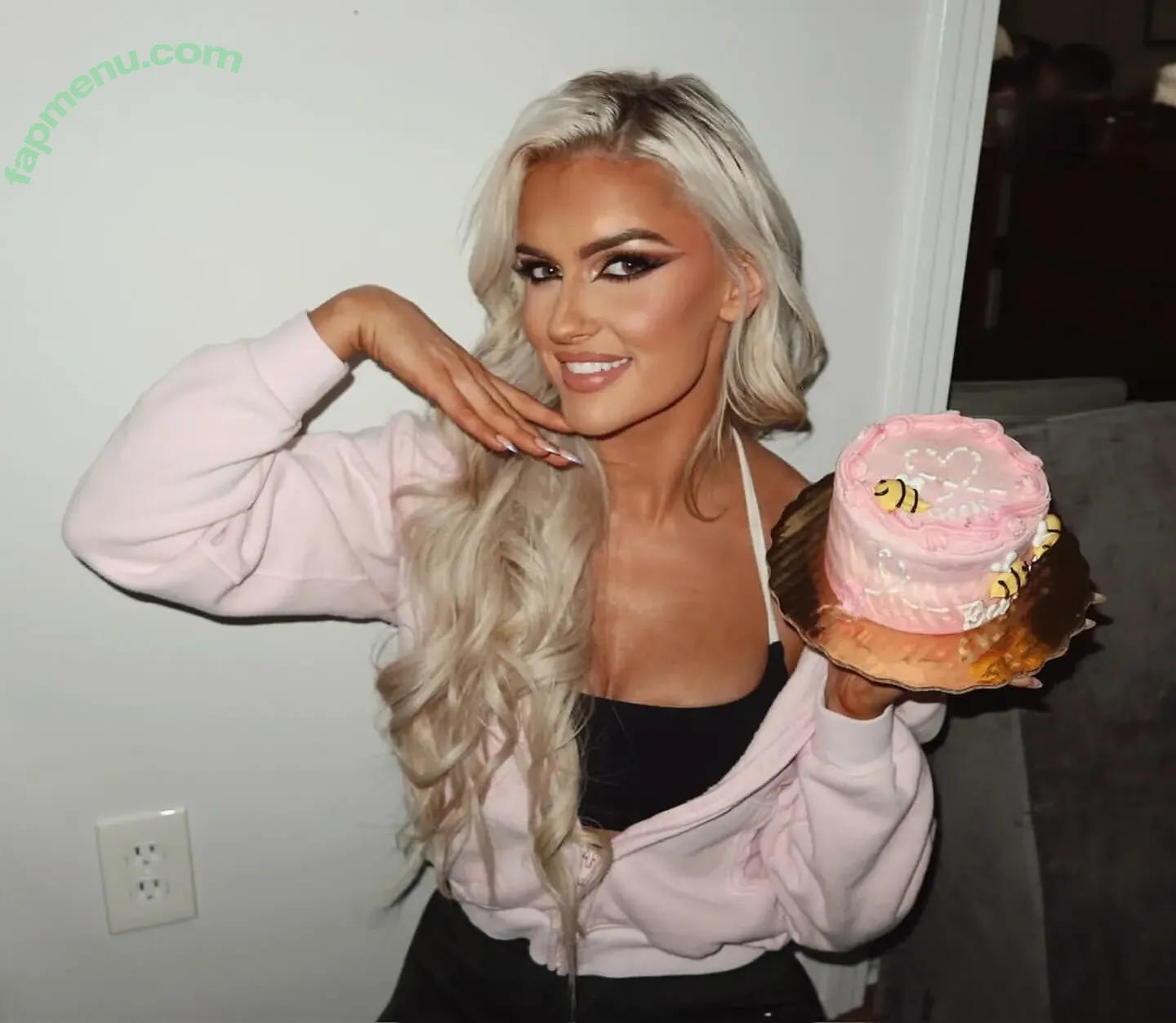 Mariah May nude photo #0384 (MariahMayx)