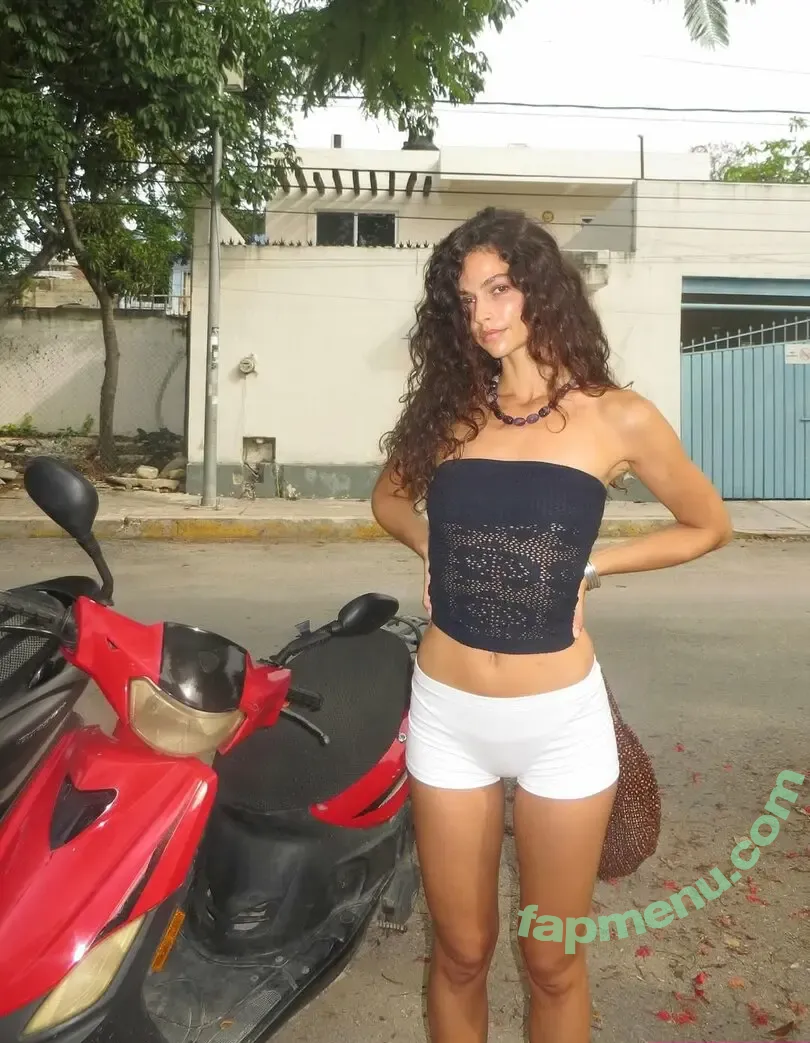 Marie Teissonniere nude photo #0061 (marie_teissonniere)