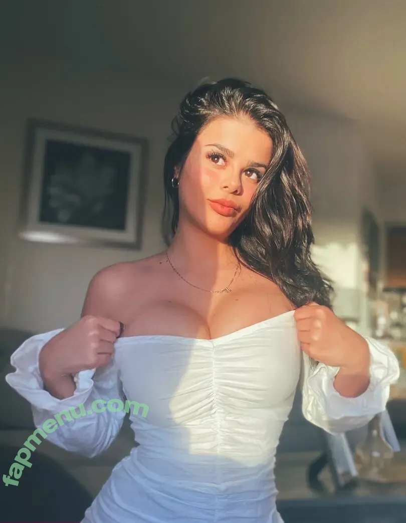 Marielen Diaz nude photo #0021 (MarielenDiaz / lilbaby710 / marielensantos / marielensantos_)