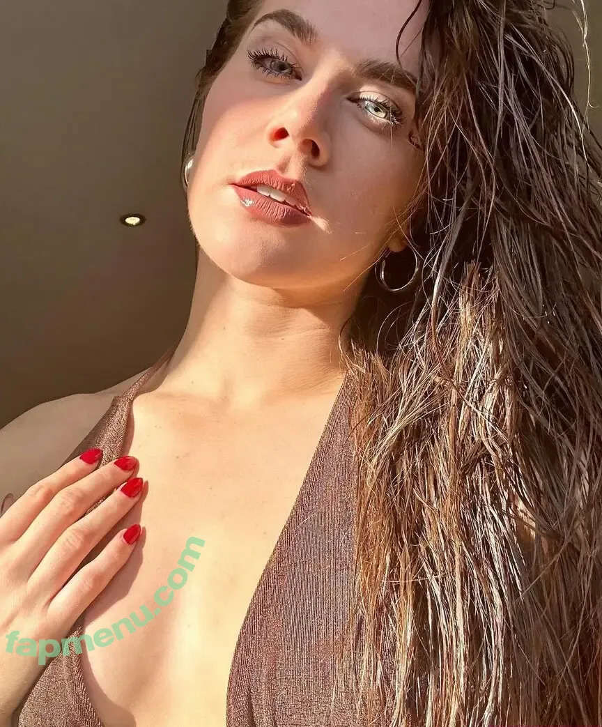 Marlie Goddard nude photo #0011 (marliegoddard)