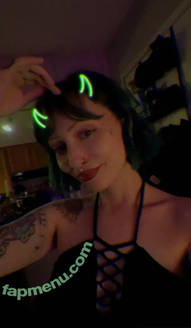 marsoswin nude photo #0001 (marsoswin)