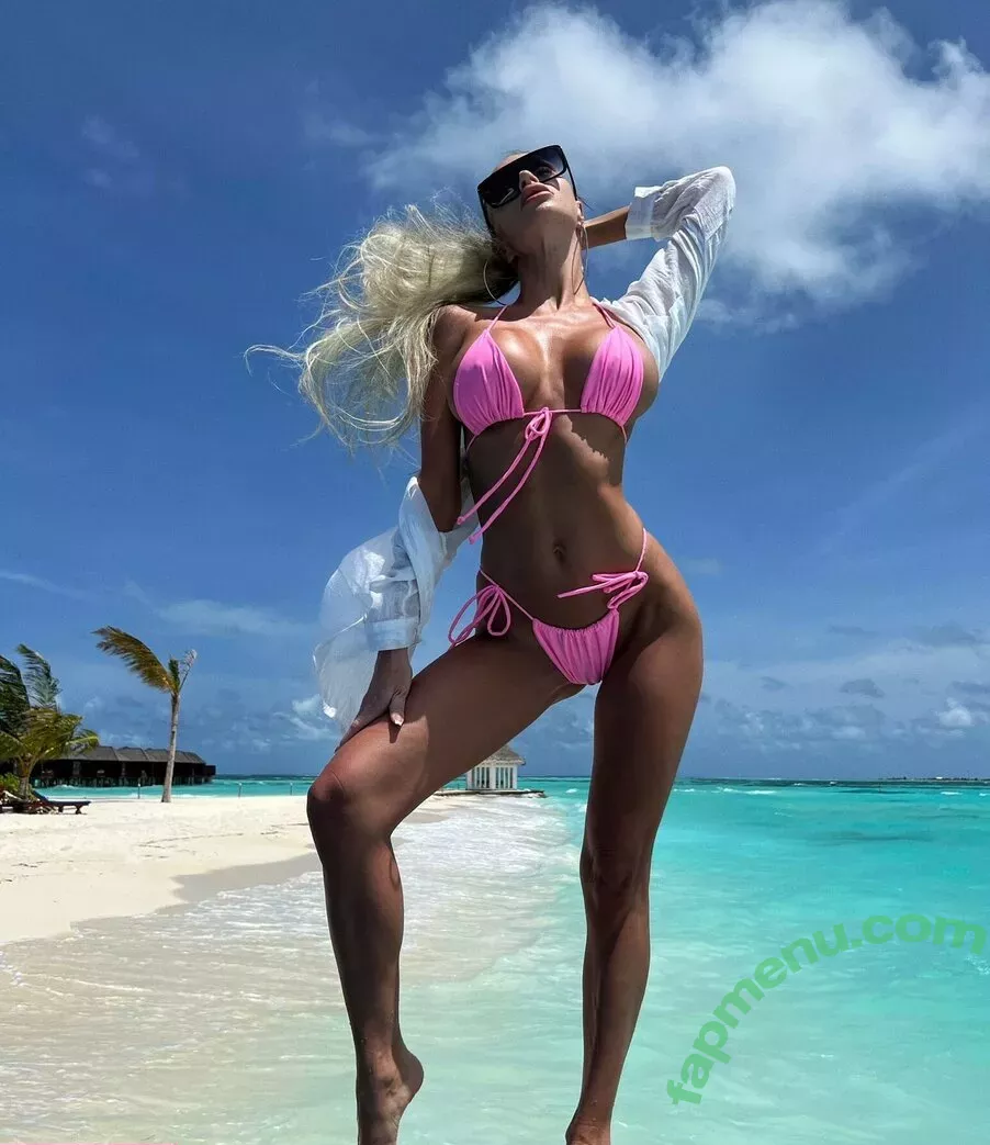 Marta Mayer nude photo #0399 (MartaBMW / bymartabmw / martamayer)