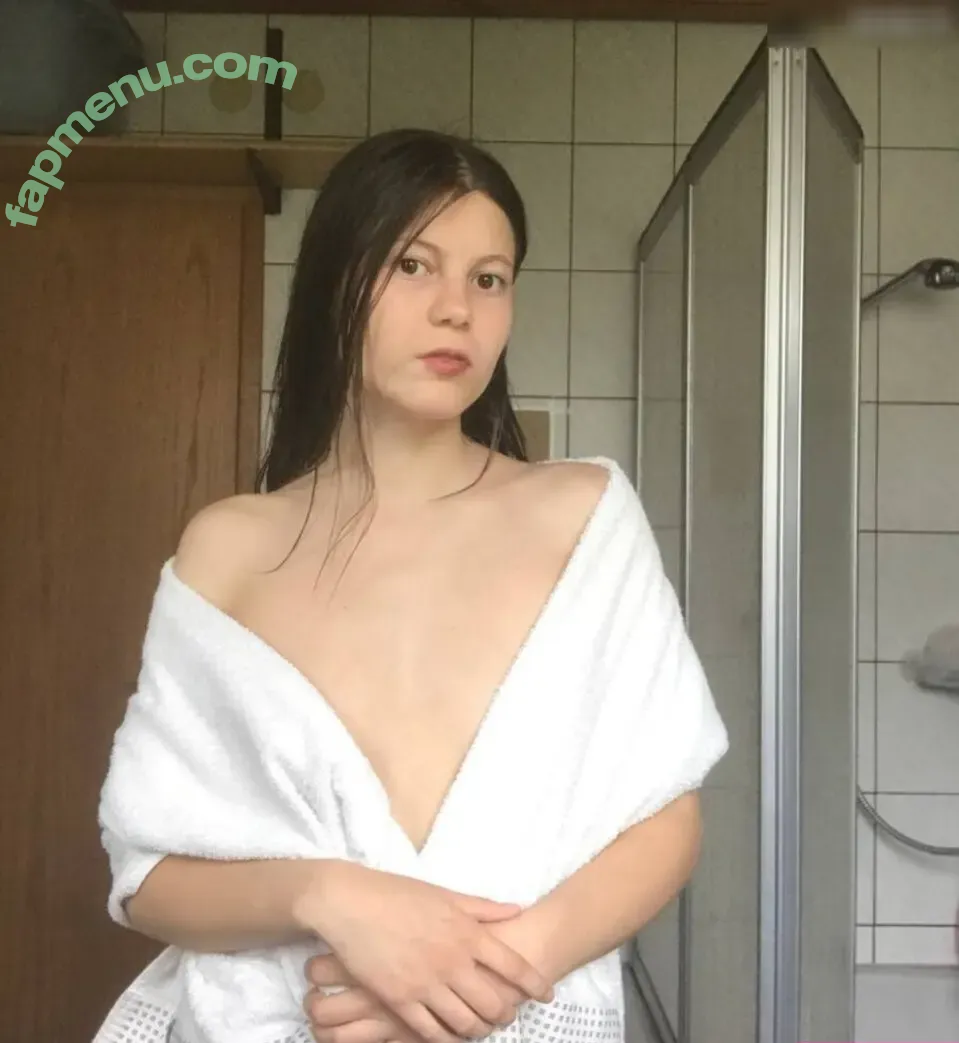 martha18xx nude photo #0027 (martha18xx)