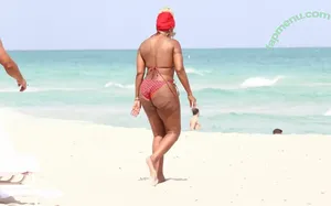 Mary J. Blige / Mary J Blige / therealmaryjblige nude photo #0080