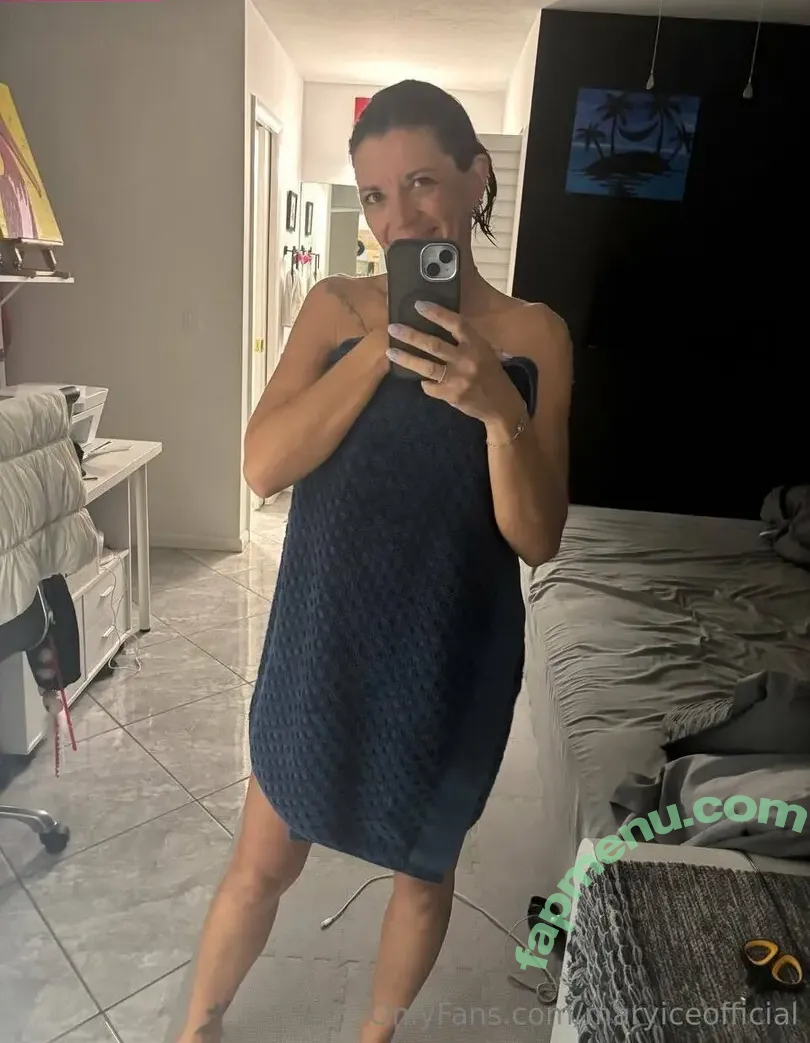 maryiceofficial nude photo #0042 (maryelizabethofficialmodel)
