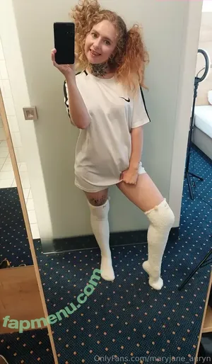 MaryjaneAuryn / maryjane_auryn_official nude photo #0138