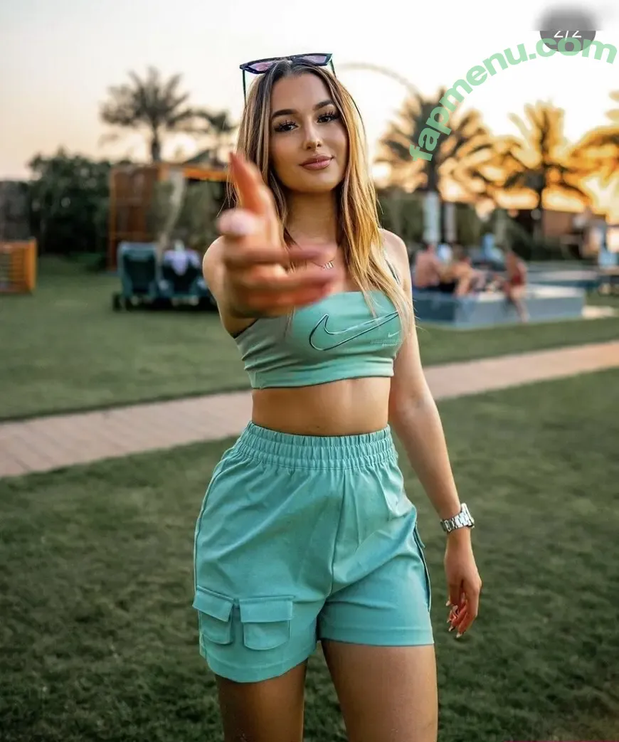 Maryyhx nude photo #0007 (maaryy_x33 / mary-x)