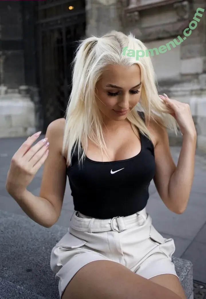 Maryyhx nude photo #0066 (maaryy_x33 / mary-x)