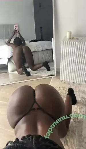 nude photo #0004