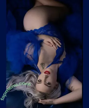  nude photo #0004