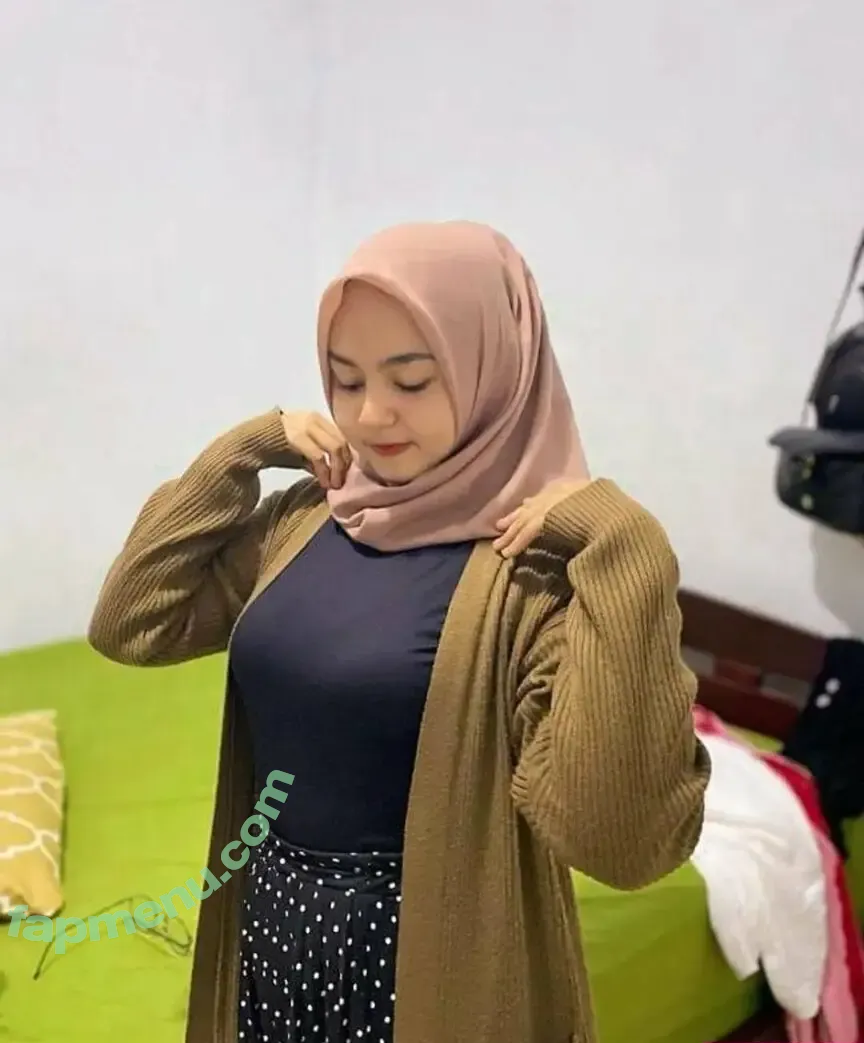 Masula Indah nude photo #0001 (Masula Indah)
