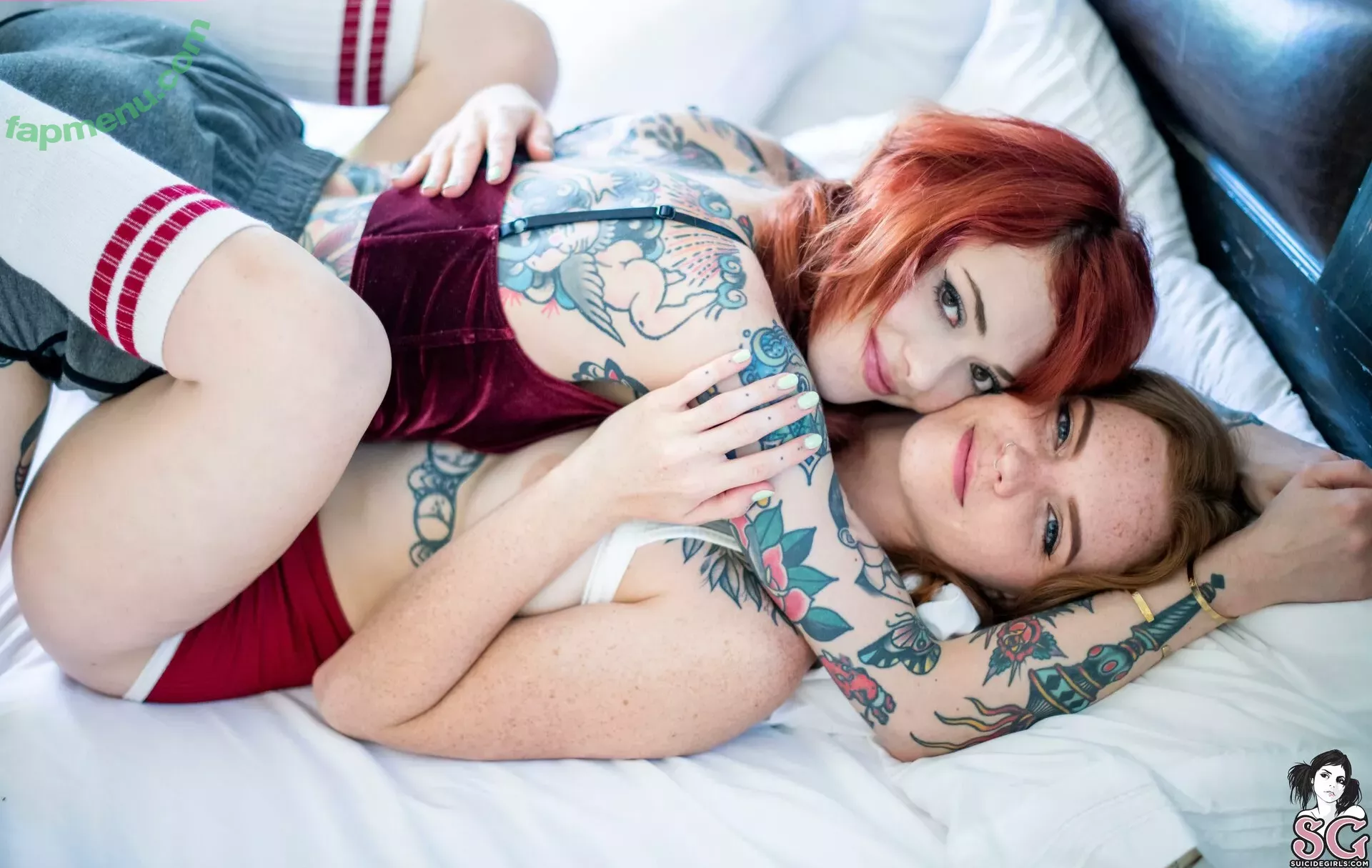 Maud Franklen nude photo #2281 (maudnoir / maudsuicide)