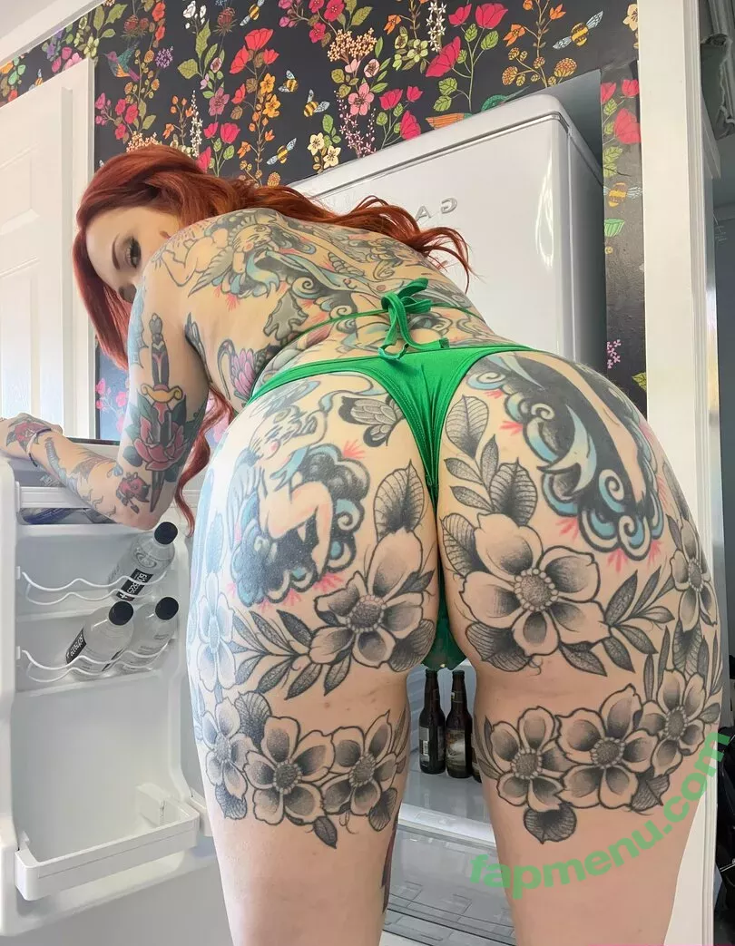 Maud Franklen nude photo #2342 (maudnoir / maudsuicide)
