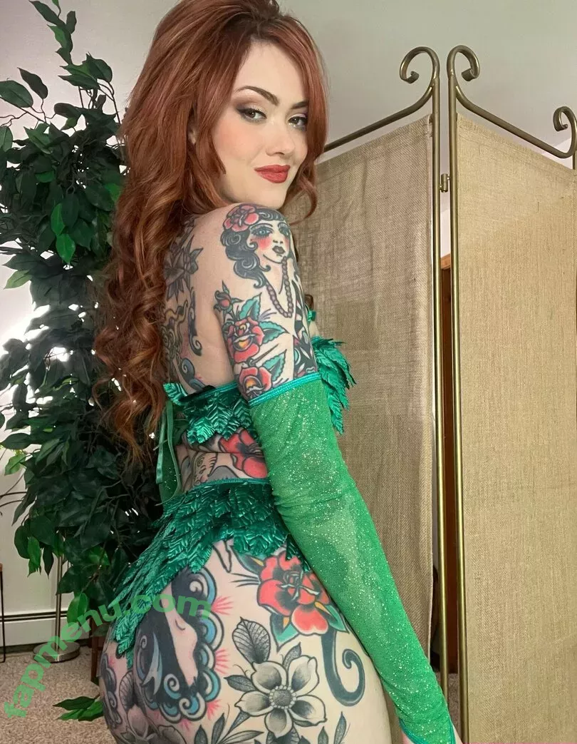 Maud Franklen nude photo #2492 (maudnoir / maudsuicide)