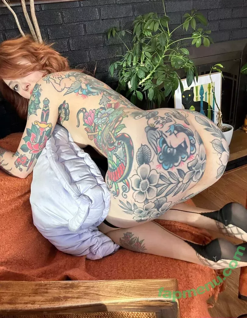Maud Franklen nude photo #2626 (maudnoir / maudsuicide)