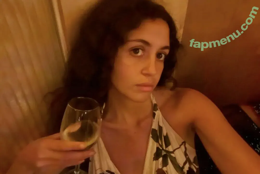 Maya Abdallah nude photo #0062 (maya.abdallah / mayuhnaise)