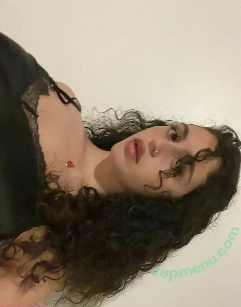 Maya Abdallah nude photo #0073 (maya.abdallah / mayuhnaise)