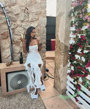 Maya Jama / mayajama nude photo #0946