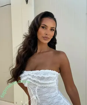 Maya Jama / mayajama nude photo #0951