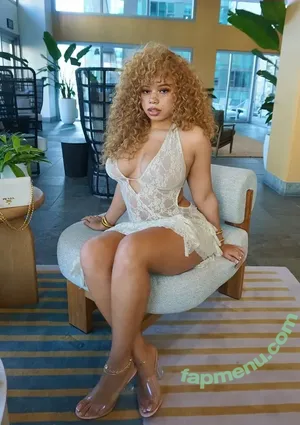 nude photo #0007