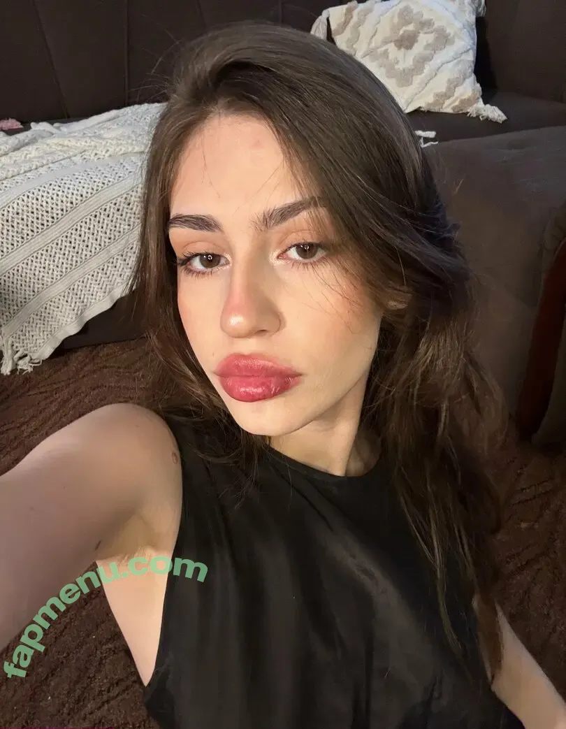 Maybeemilyy nude photo #0009 (maybeemily)
