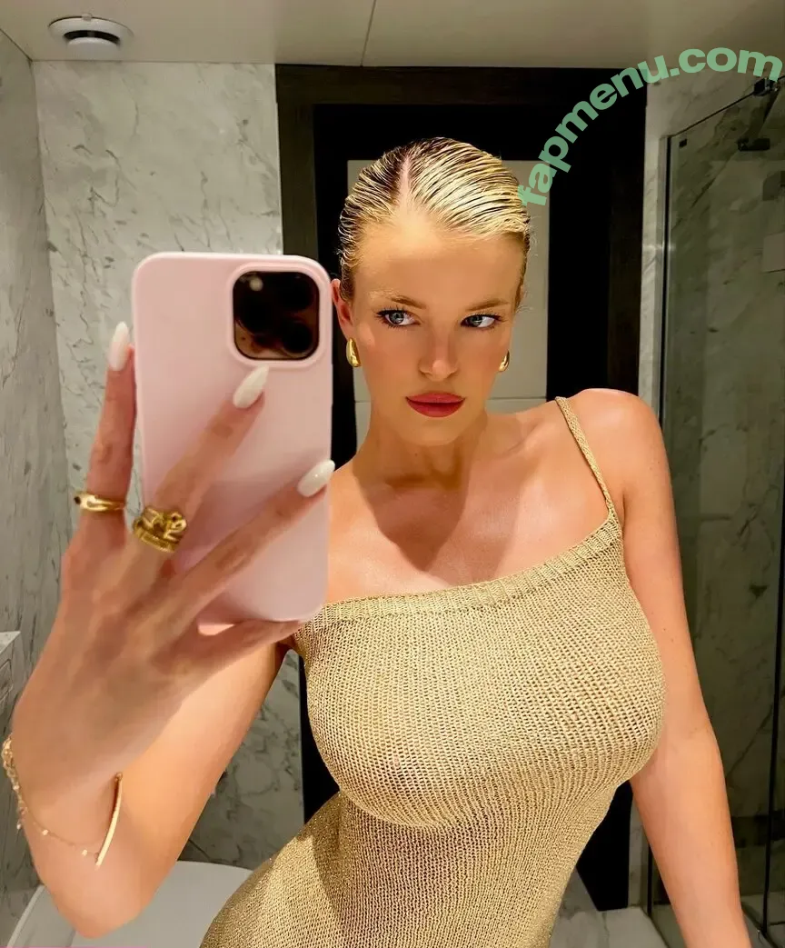 Mckenzie Hewson nude photo #0027 (mckenzierose21 / mckenzierosehewson)