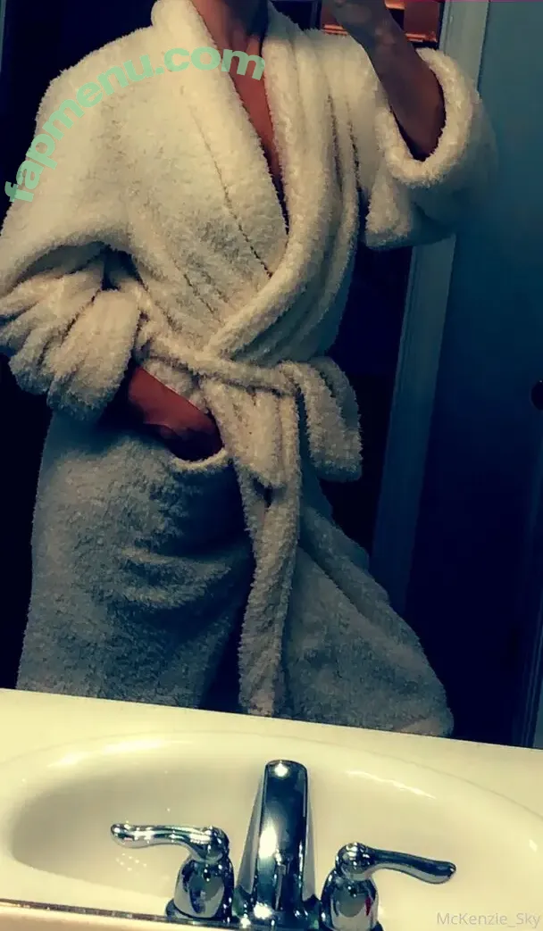 mckenziesky nude photo #0013 (mackenzie_skyeee)