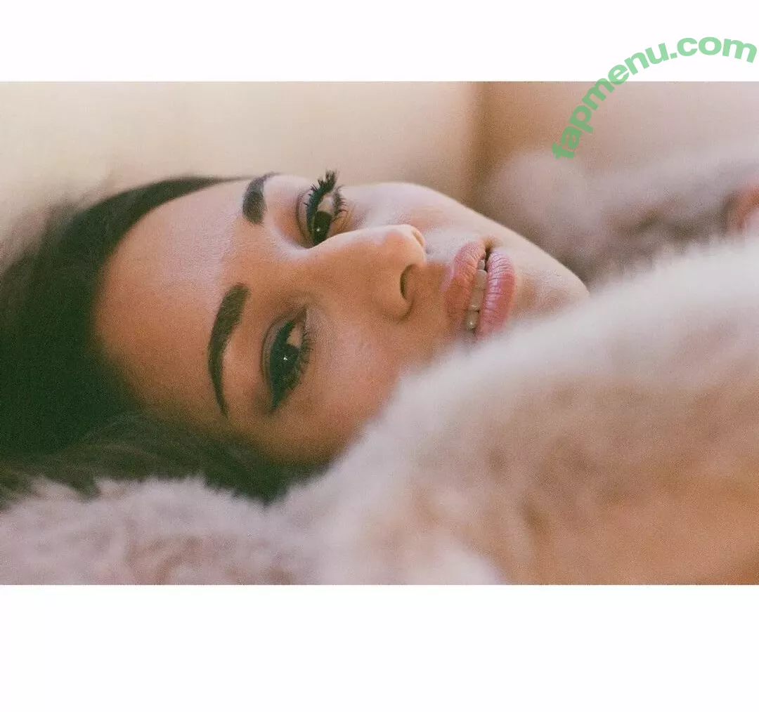 Meaghan Rath nude photo #0027 (meaghanrath)