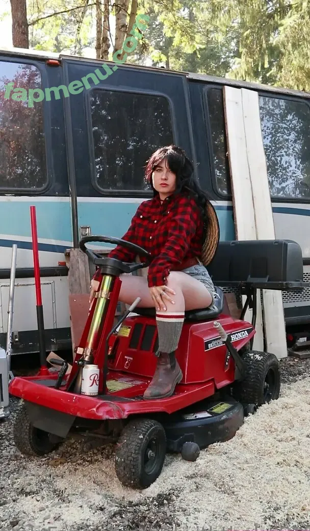 mechanicmommyfree nude photo #0013 (minitruckmommygarageofficial)
