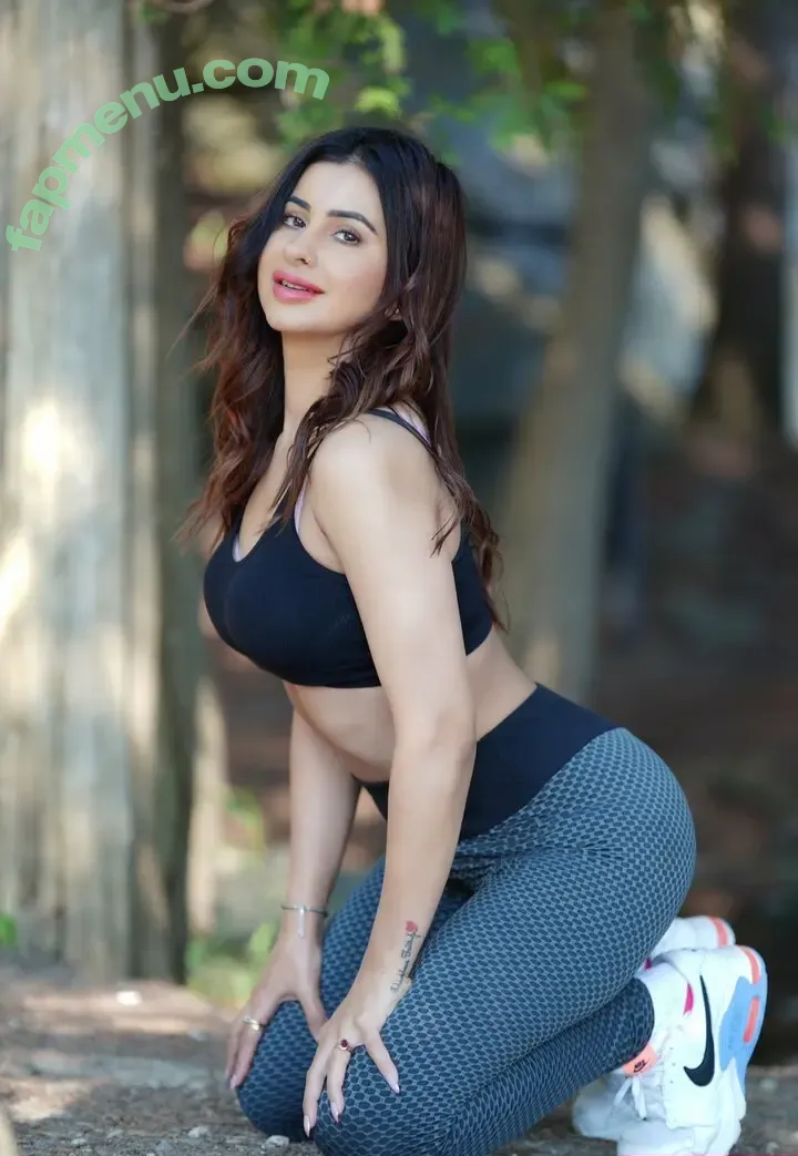 Meetiikalher nude photo #0004 (Meetiikalher)