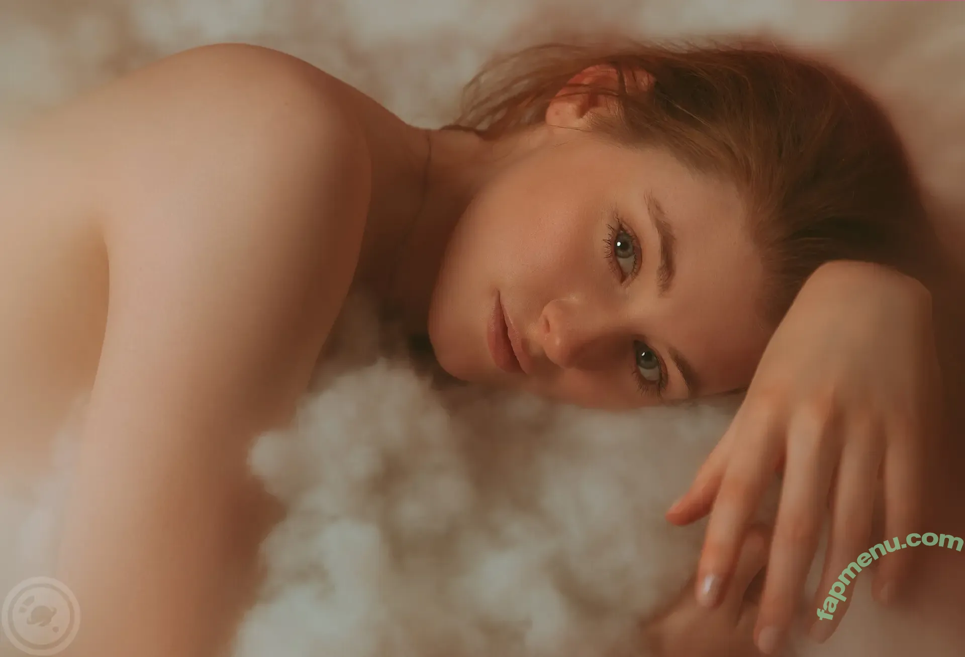 meg.modelling nude photo #0125 (Megan_Modelling)