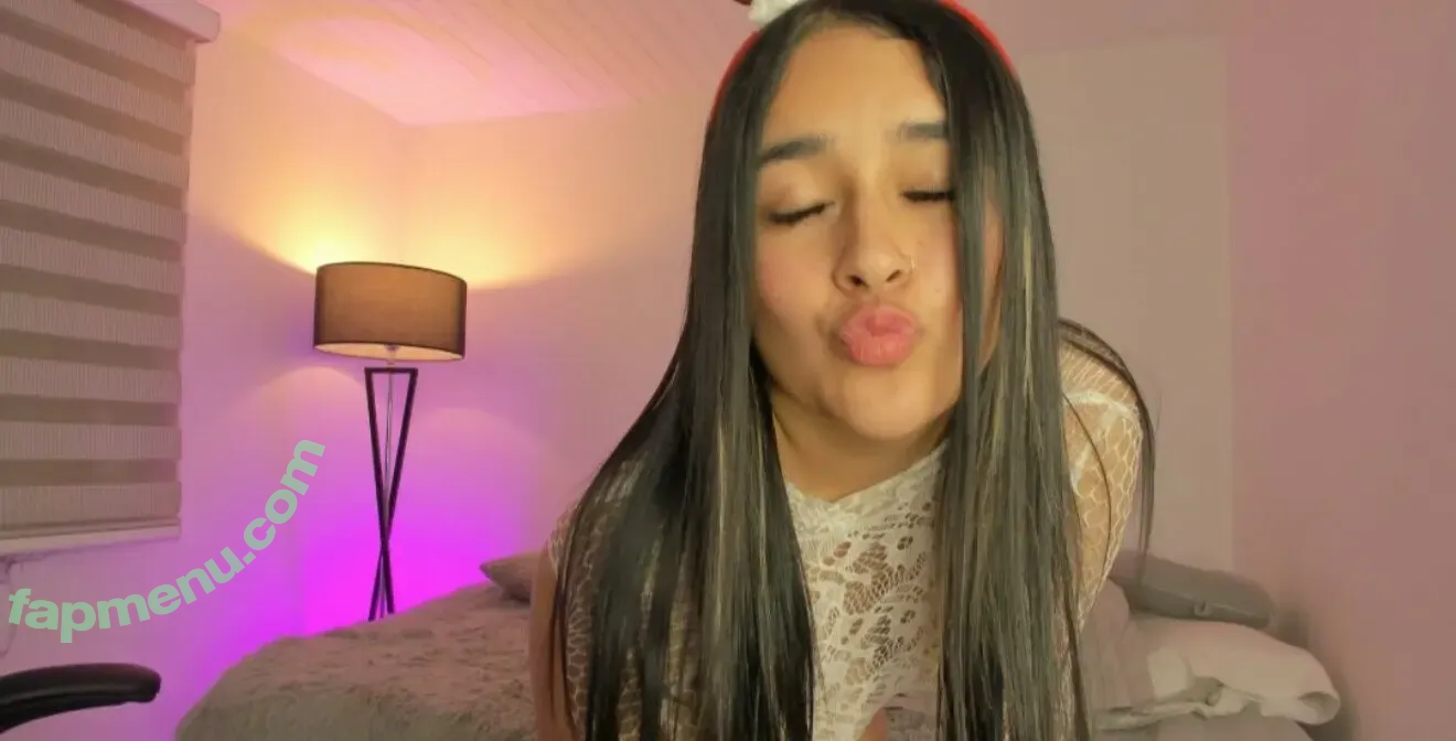 Megan_FE nude photo #0003 (megoo28)
