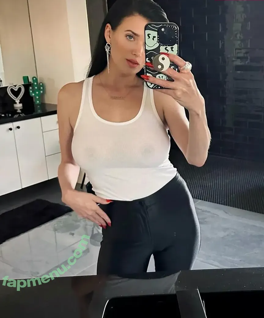 Megan Louise nude photo #0003 (Desire (desire_musicofficial / desire_musicofficial)