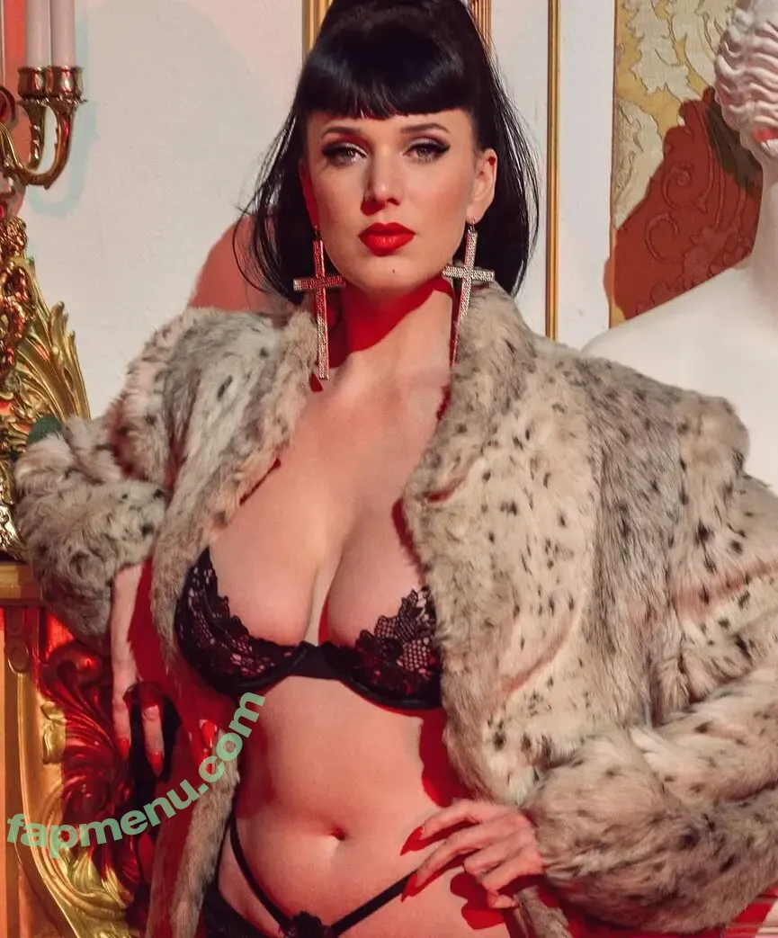 Megan Louise nude photo #0024 (Desire (desire_musicofficial / desire_musicofficial)