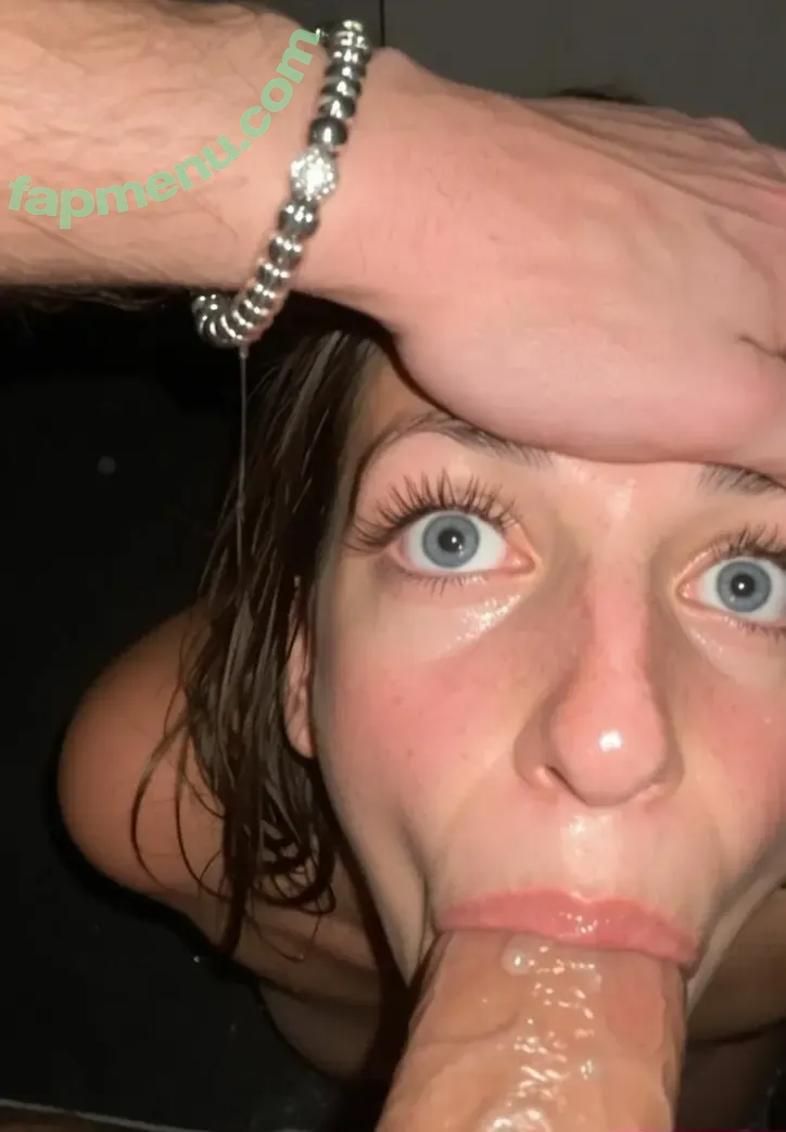 Megan McCarthy nude photo #0024 (meghanwmccarthy / megmariiee)