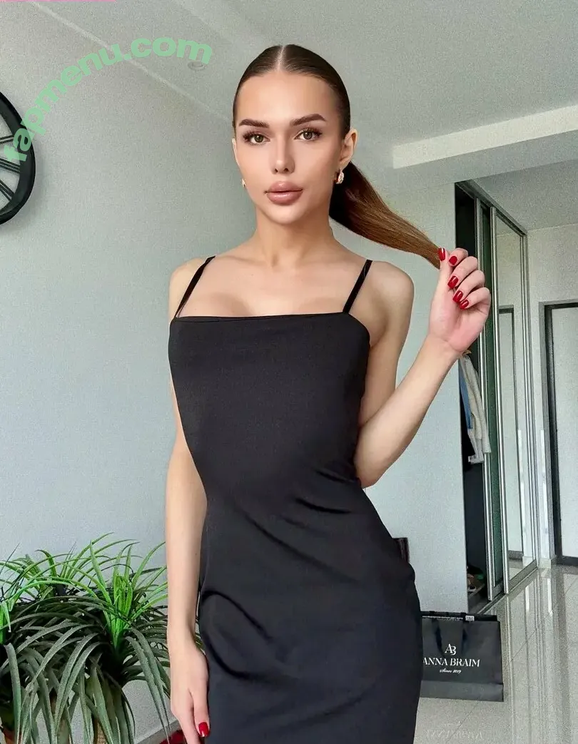 megan_ts_grl nude photo #0022 (megan_ts_grl)