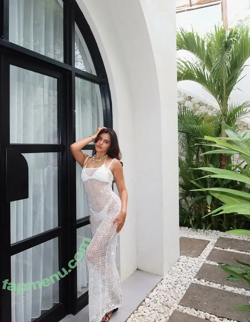 Meghna Kaur nude photo #0265 (shetroublemaker)