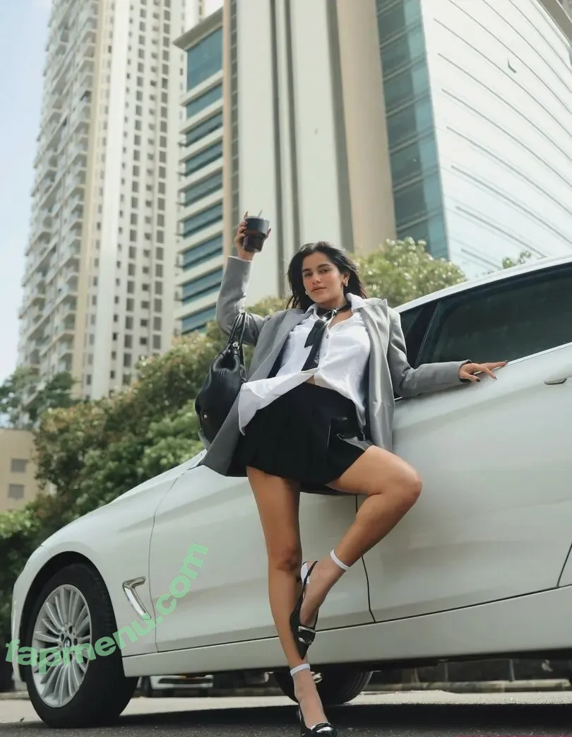 Meghna Kaur nude photo #0277 (shetroublemaker)