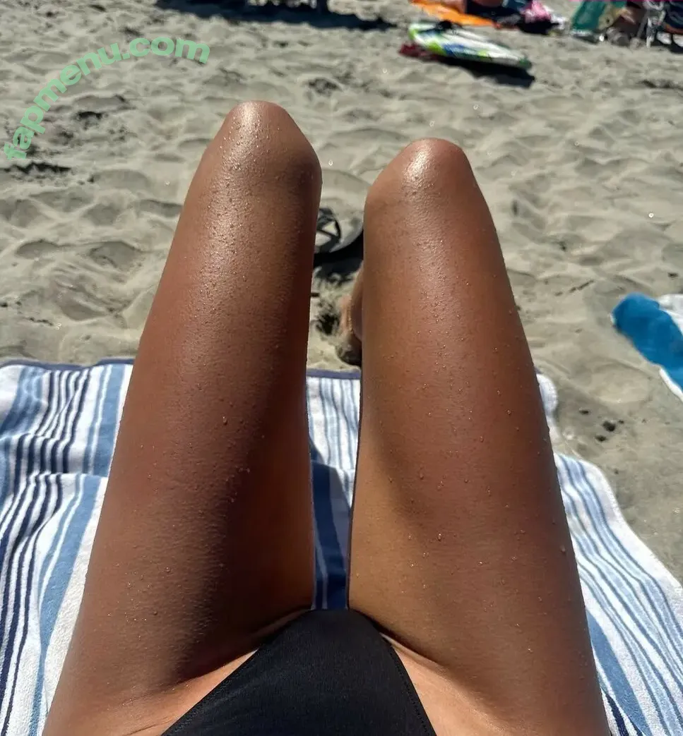 Megmuise nude photo #0142 (Meaghan Muise / meaghanmuise)