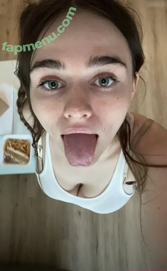 Megnut nude photo #1506 (megnutt02)