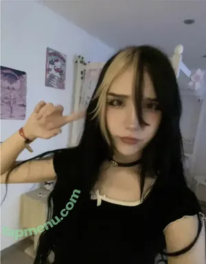 meinekatzeschmecktgut / ItsKekse / ichmagnurgruneoliven nude photo #0026