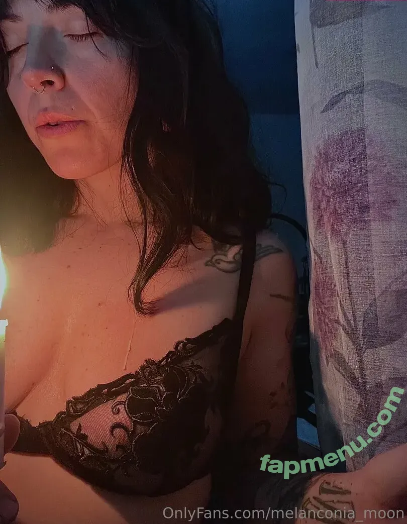 melanconia_moon nude photo #0006 (melaniamoon)