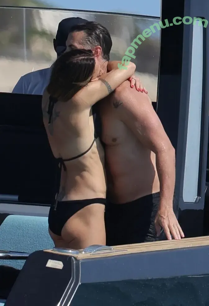 Melanie Chisholm nude photo #0182 (Sporty Spice / melaniecmusic / melshappylife)